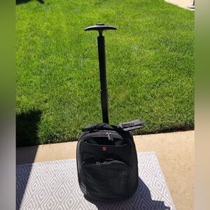 Like New Victorinox carry-on size roller bags